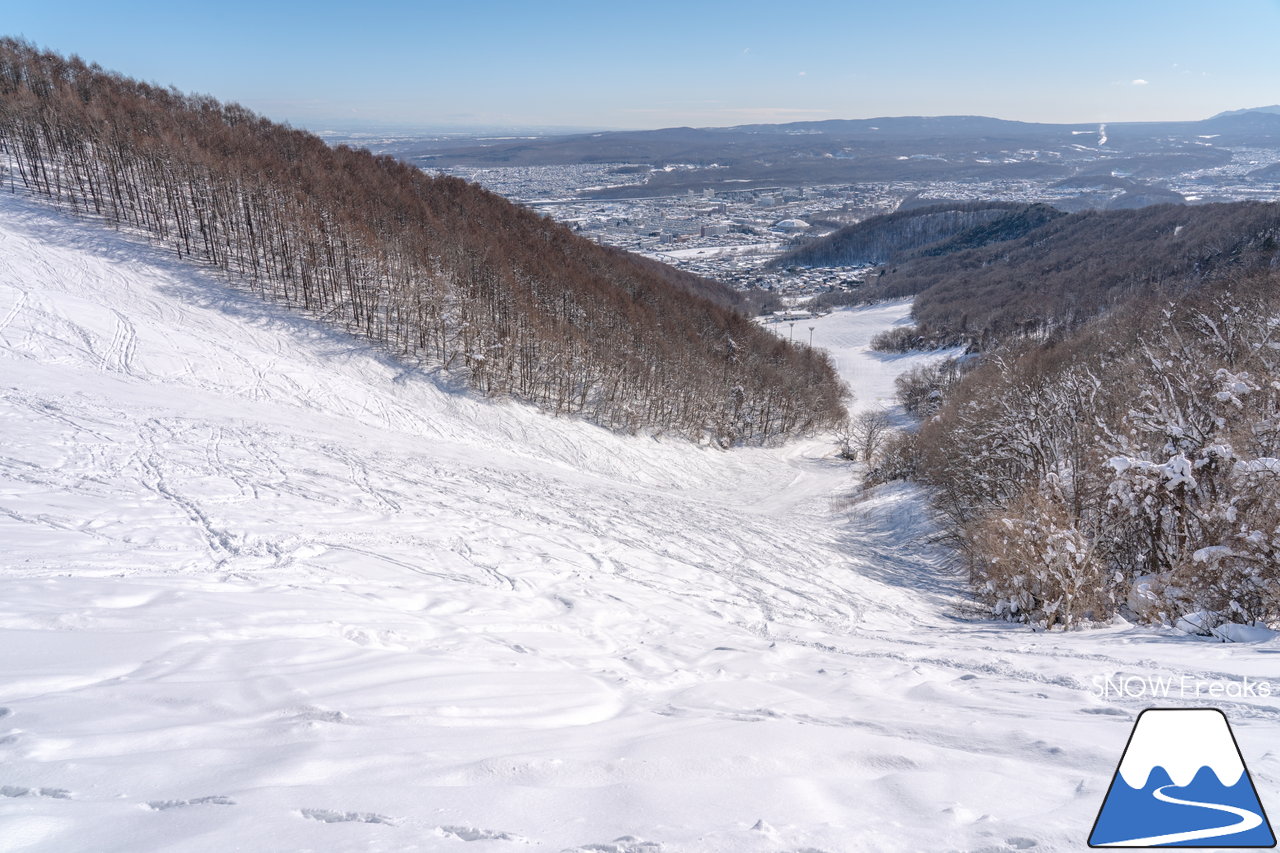 札幌藻岩山スキー場｜本日、雲一つ無い快晴！札幌藻岩山の全10コースの滑走にチャレンジ(^^)/